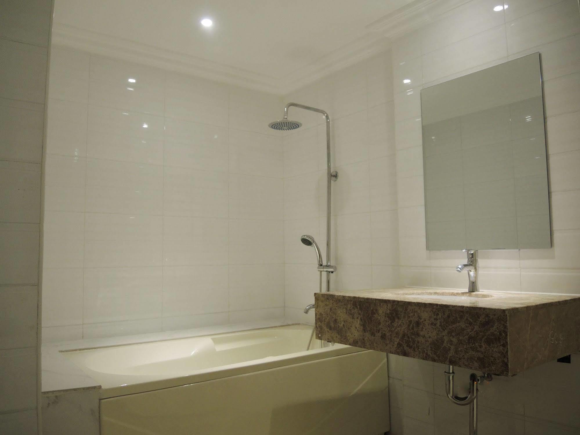Sunny Holiday Hotel Gyogon Bagian luar foto