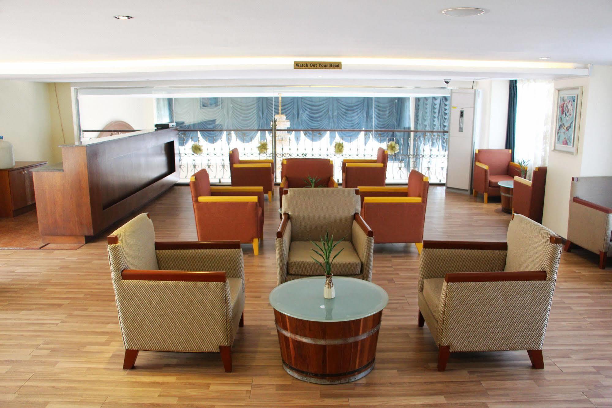 Sunny Holiday Hotel Gyogon Bagian luar foto