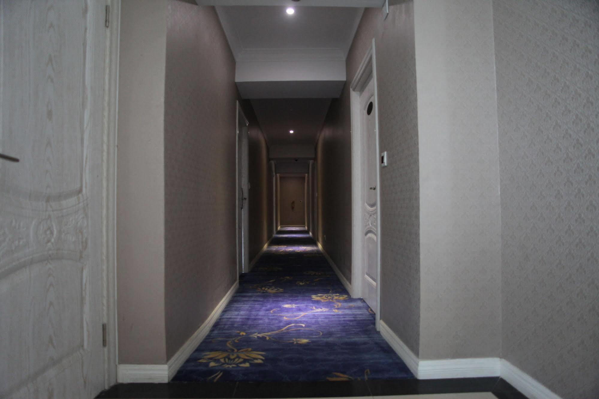 Sunny Holiday Hotel Gyogon Bagian luar foto